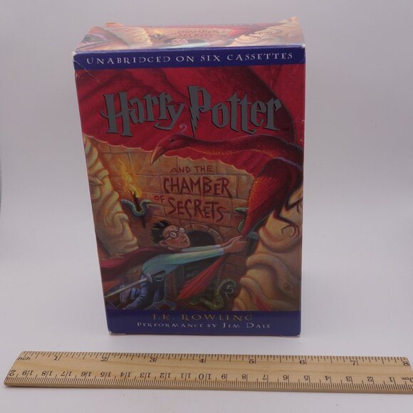 JK Rowling Harry Potter The Chamber of Secrets Six Cassettes ISBN 0-8072-8191-3 - Picture 14 of 16